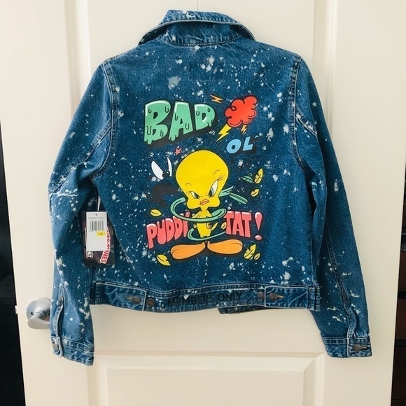 Members Only Looney Tunes Jean Jacket NWT - Picture 7 of 16